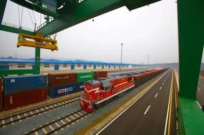 长沙港扬帆启程 激浪前行——改革开放40年“网红”地标见证开福新篇章